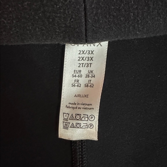 Classic Black Shawl Collar Women's Coat - Picture 2 of 6